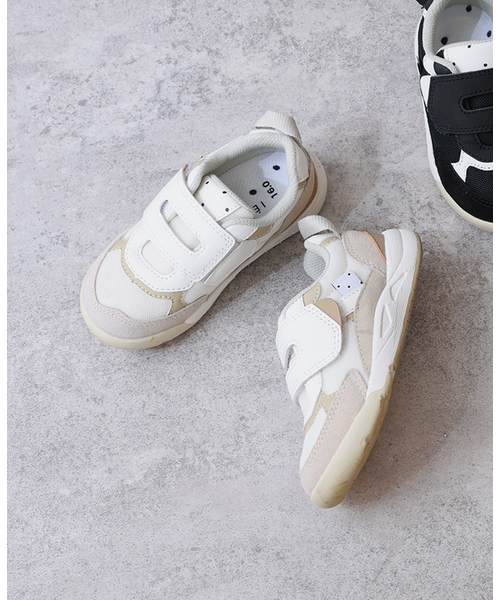 IENA ENFANT（イエナアンファン）の「《追加》【IFMExIENA ENFANT】Bon Chic スニーカー KIDS(15cm-19cm)（スニーカー・キッズ・ブラック/ホワイト・15 /16/17/18/19）」の2枚目の写真