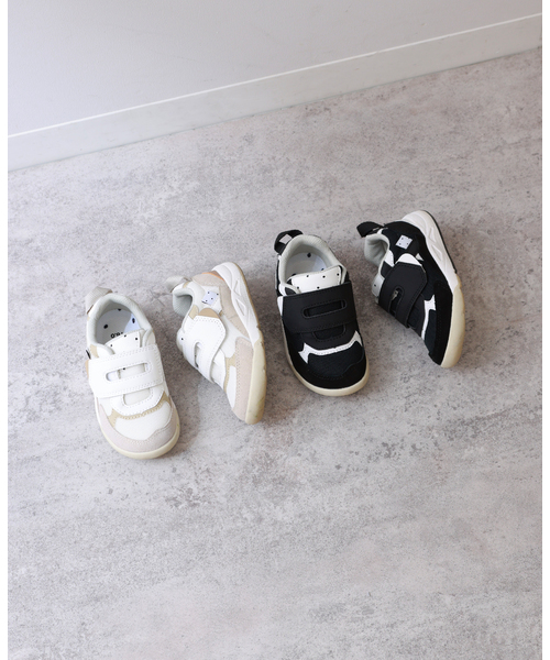 IENA ENFANT（イエナアンファン）の「《追加》【IFMExIENA ENFANT】Bon Chic スニーカー KIDS(15cm-19cm)（スニーカー・キッズ・ブラック/ホワイト・15 /16/17/18/19）」の4枚目の写真