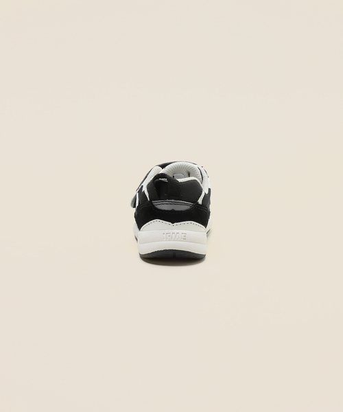 IENA ENFANT（イエナアンファン）の「《追加》【IFMExIENA ENFANT】Bon Chic スニーカー KIDS(15cm-19cm)（スニーカー・キッズ・ブラック/ホワイト・15 /16/17/18/19）」の8枚目の写真