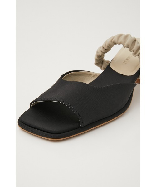 RODEO CROWNS WIDE BOWL（ロデオクラウンズワイドボウル）の「バイカラーミュール（サンダル・レディース・ブルー系その他/ブラック系その他/ピンク系その他・MEDIUM/LARGE）」の7枚目の写真