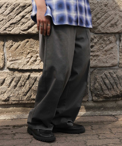 ZIP FIVE（ジップファイブ）の「【ZIP FIVE】ハイウエストタックワイドストレートチノパンツ/チノパンツ イージーワークパンツ ワイドパンツ シェフパンツ（チノパンツ・メンズ・カーキ/チャコールグレー/ブラック/ベージュ/アイボリー/ブラウン・X-LARGE/LARGE/MEDIUM）」の8枚目の写真