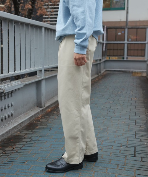 FORK&SPOON(フォークアンドスプーン)の「FORK&SPOON ワンタックチノパンツ(チノパンツ・メンズ・スミクロ/アイボリー・4/5)」の10枚目の写真