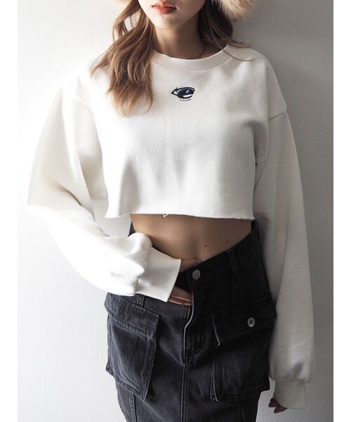 EVRIS（エヴリス）の「クロップドスウェットトップス【セットアップ着用可能】（スウェット・レディース・ホワイト/ブラック/ネイビー・FREE）」の12枚目の写真