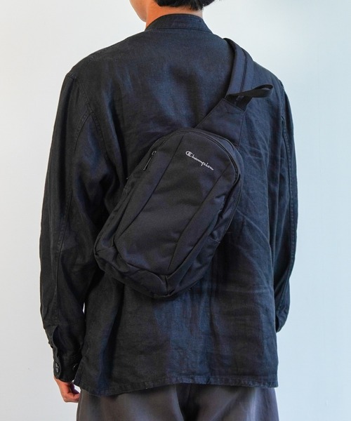Champion(チャンピオン)の「Champion/チャンピオン グローリー ボデイバッグ 68202(ボディバッグ/ウエストポーチ・メンズ・ネイビー/グレー/ブラック・FREE)」の2枚目の写真