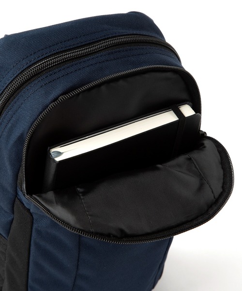 Champion(チャンピオン)の「Champion/チャンピオン グローリー ボデイバッグ 68202(ボディバッグ/ウエストポーチ・メンズ・ネイビー/グレー/ブラック・FREE)」の11枚目の写真