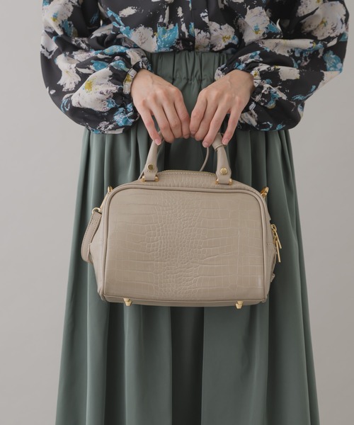 KATHARINE ROSS（キャサリンロス）の「【KATHARINE ROSS】クロコボストンバッグ（ボストンバッグ・レディース・グレイッシュベージュ/ブラック・MEDIUM）」の11枚目の写真