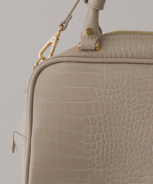 KATHARINE ROSS（キャサリンロス）の「【KATHARINE ROSS】クロコボストンバッグ（ボストンバッグ・レディース・グレイッシュベージュ/ブラック・MEDIUM）」の13枚目の写真