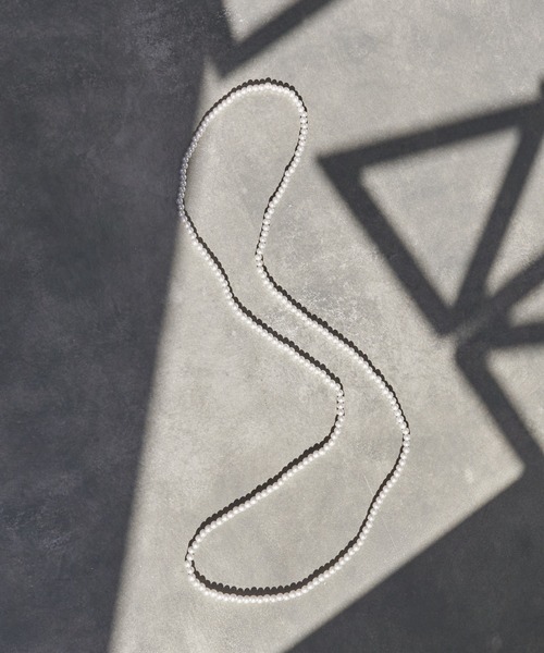 CIAOPANIC TYPY（チャオパニックティピー）の「【夏のTシャツスタイルにマッチするプチプラネックレス】【lil/リル】1連パールネックレス（ネックレス・レディース・ホワイト・ONE SIZE）」の10枚目の写真