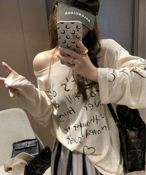 Achic(アシック)の「薄手カジュアル風アイスシルク感オーバーサイズプリントトップス(ニット/セーター・レディース・アイボリー/ブラック・M)」の12枚目の写真