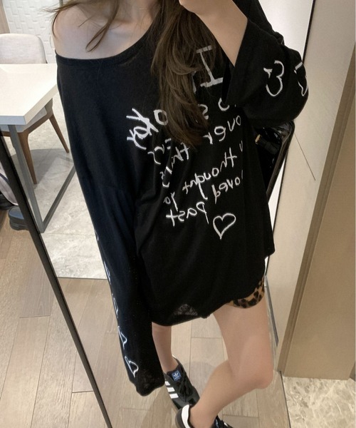 Achic(アシック)の「薄手カジュアル風アイスシルク感オーバーサイズプリントトップス(ニット/セーター・レディース・アイボリー/ブラック・M)」の20枚目の写真