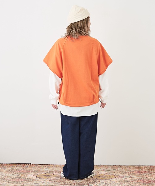 CUBE SUGAR（キューブシュガー）の「GENTIL(ジャンティ)ミニ裏毛スウェットポケットベスト（ベスト・レディース・カーキ/スミクロ/グレイッシュベージュ/オレンジ・M）」の13枚目の写真