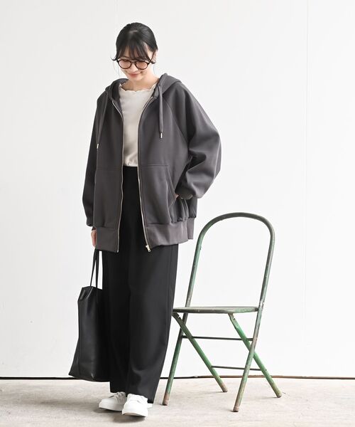 rps（アールピーエス）の「裏起毛ビッグシルエットジップパーカー（パーカー・レディース・ブラック/モカ/アイボリー/チャコールグレー/グレー・フリー）」の13枚目の写真