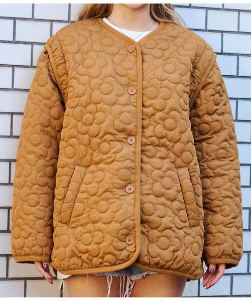 anap mimpi（アナップミンピ）の「フラワーキルティング 2WAY ジャケット（ブルゾン・レディース・ベージュ/キャメル・FREE）」の4枚目の写真