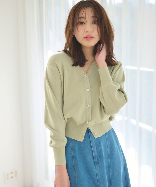 Feroux（フェルゥ）の「【洗える】ビジューボタン2WAY カーディガン（カーディガン/ボレロ・レディース・ライトグリーン系/ネイビー系/ベージュ系/スカイブルー系/ライトグレー系・F）」の3枚目の写真