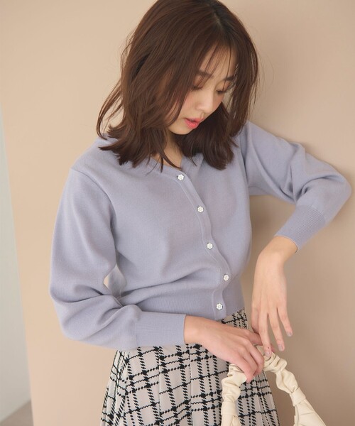 Feroux（フェルゥ）の「【洗える】ビジューボタン2WAY カーディガン（カーディガン/ボレロ・レディース・ライトグリーン系/ネイビー系/ベージュ系/スカイブルー系/ライトグレー系・F）」の9枚目の写真