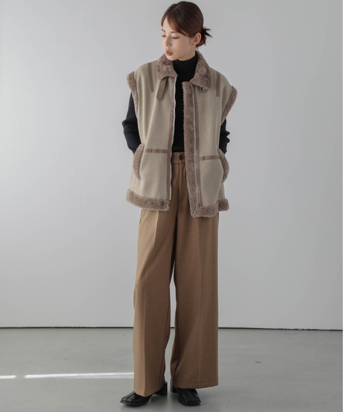 AMELY(エミリー)の「エコファームートンベスト(ベスト・レディース・ベージュ/ブラック/マスタード・フリー)」の14枚目の写真