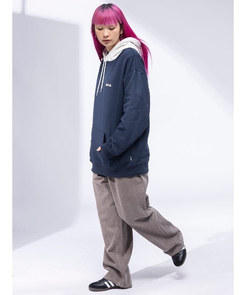 Red Cap Girl（レッドキャプガール）の「Red Cap Girl バックプリント プルオーバー パーカー（パーカー・メンズ・グレー/アイボリー/ダークグレー/ネイビー・M/L/LL）」の14枚目の写真