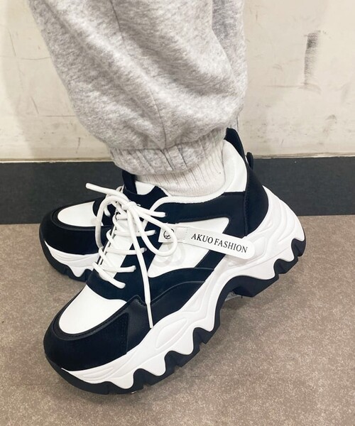 cs T&P(シーエスティーアンドピー)の「厚底凸凹ソールスニーカー(スニーカー・レディース・グレー/ブラック/ベージュ・LL/L/M/S)」の19枚目の写真