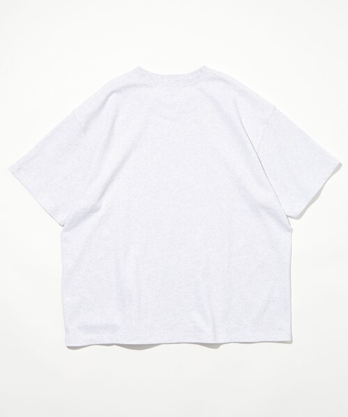 FREAK'S STORE（フリークスストア）の「SAUVENIR/サウベニア SAUVENIR×にぼしら/別注 SAUVENIR SHIRASU ショートスリーブ フロントプリントTシャツ/しらす（Tシャツ/カットソー・メンズ・グレー/ブラック/ホワイト・SMALL/MEDIUM/LARGE）」の11枚目の写真