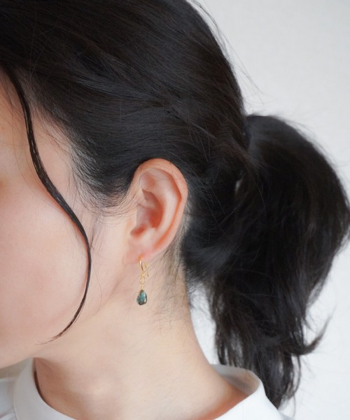 tone(トーン)の「【SHAHA】《SHAHA》16Kゴールドプレート/シンプル/コンポジットストーン/フックピアス(MA)(ピアス(両耳用)・レディース・その他1/その他2/その他3/その他4/その他5/その他6・FREE)」の14枚目の写真