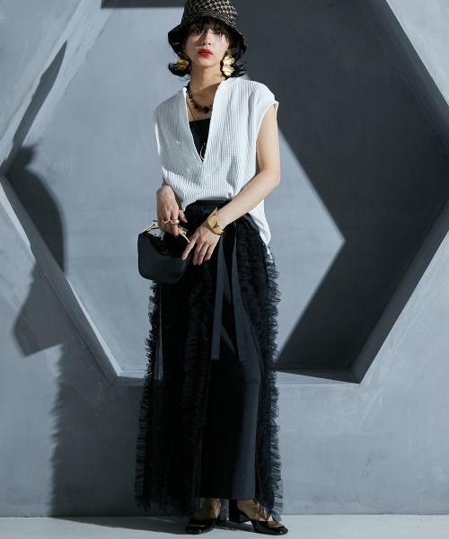 GEVS.（ジェイヴィス）の「 2点セット(チュールオーバースカート+インナータイトスカート) ＜大きいサイズ有＞GEVS.（スカート・レディース・ブラック/アイボリー・M/L/LL/3L/4L/5L）」の3枚目の写真