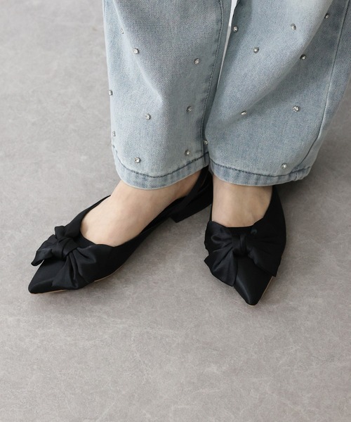 BLUEEAST（ブルーイースト）の「リボン付きバックストラップミュール（パンプス・レディース・シルバー/ブラック・MEDIUM/LARGE）」の21枚目の写真