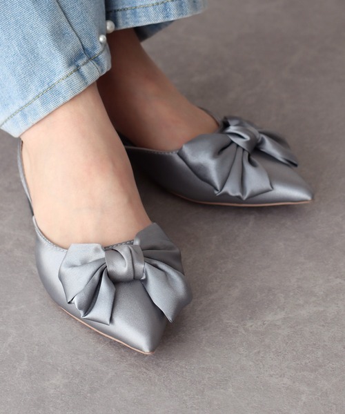 BLUEEAST（ブルーイースト）の「リボン付きバックストラップミュール（パンプス・レディース・シルバー/ブラック・MEDIUM/LARGE）」の12枚目の写真