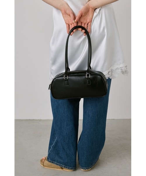 un/neu(アンノイ)の「メタリックオーバルボストン / フェイクレザーバッグ / ペットボトル収納可能(ボストンバッグ・レディース・ピンク/ブラック/ホワイト/レッド/ブラウン・FREE)」の21枚目の写真