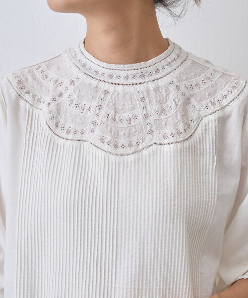 【24SS極美品】BEARDSLEY リバーレースヨークブラウス　ブラック BEARDSLEY（ビアズリー）の「リバーレースヨークブラウス