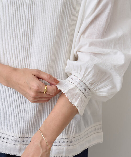 BEARDSLEY（ビアズリー）の「リバーレースヨークブラウス