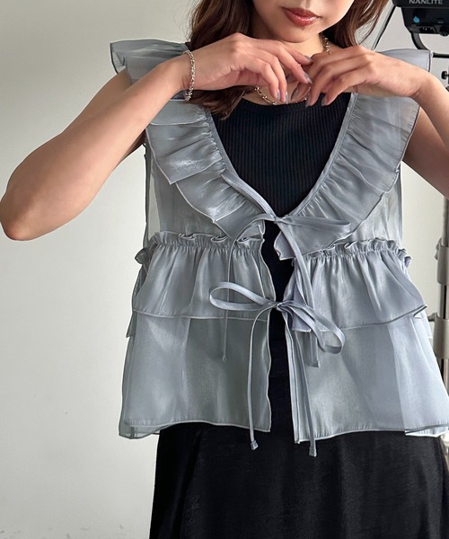 apres jour mignon（アプレジュールミニョン）の「アソートチュールリボンベスト【ZOZOTOWN限定アイテム】（ベスト・レディース・ブラック系その他/グレー/ブルー/チャコールグレー/シルバー/アイボリー/ブラック/ブラック系その他2・X-LARGE/フリー）」の7枚目の写真