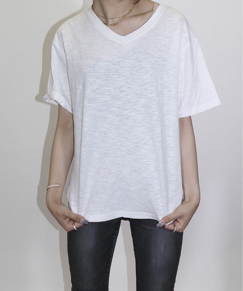 UNDERWRAPS(アンダーラップス)の「スラブVネックT(M3)(Tシャツ/カットソー・レディース・ホワイト/ブラック/ライトピンク/アイボリー/ライトグリーン/ベージュ・M/L)」の1枚目の写真