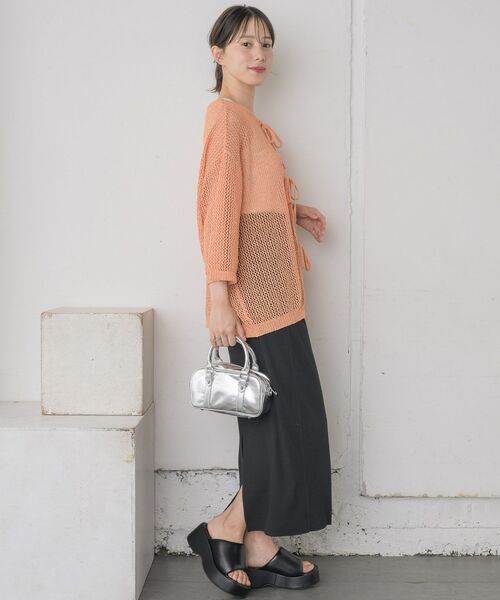 RETRO GIRL（レトロガール）の「スクエアミニボストンBAG（ショルダーバッグ・レディース・シルバー/オフホワイト/ブラック・ONE SIZE）」の4枚目の写真