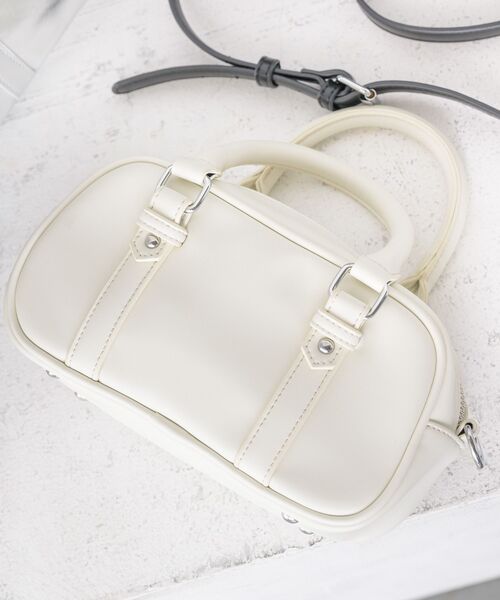 RETRO GIRL（レトロガール）の「スクエアミニボストンBAG（ショルダーバッグ・レディース・シルバー/オフホワイト/ブラック・ONE SIZE）」の5枚目の写真