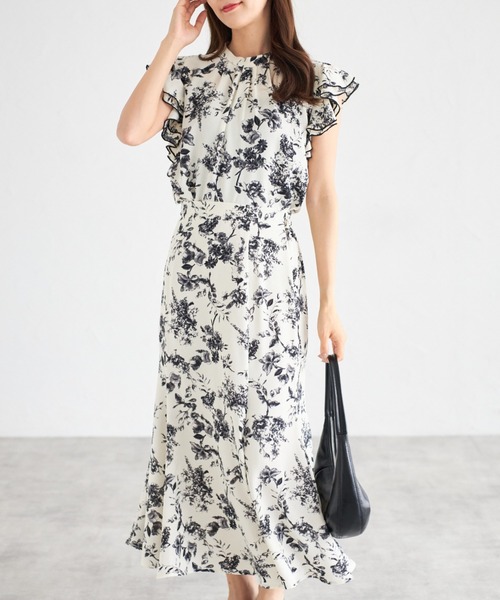 tocco closet(トッコ クローゼット)の「【ZOZO限定】サマーフラワープリントブラウス(シャツ/ブラウス・レディース・オフホワイト/ブルー・M)」の6枚目の写真