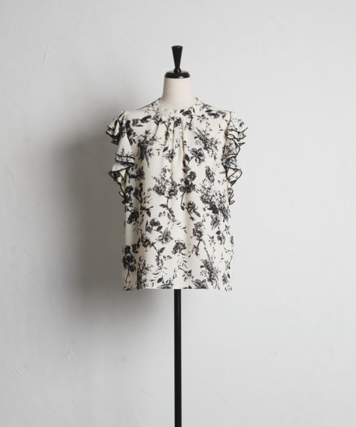 tocco closet(トッコ クローゼット)の「【ZOZO限定】サマーフラワープリントブラウス(シャツ/ブラウス・レディース・オフホワイト/ブルー・M)」の22枚目の写真
