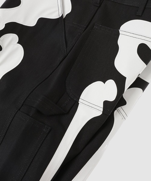 TAKAHIROMIYASHITATheSoloIst.（タカヒロミヤシタザソロイスト）の「painter jeans.（デニムパンツ・メンズ・ブラック×ブラック/ブラック×ホワイト・46/44）」の4枚目の写真