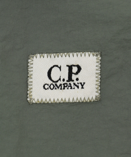 C.P. COMPANY(シーピーカンパニー)の「C.P. Company / シー ピー カンパニー FLATT NYLON OS CARGO PANTS 16CMPA199A(カーゴパンツ・メンズ・グリーン・MEDIUM)」の15枚目の写真