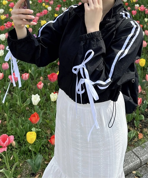 raffime（ラフィミー）の「リボンナイロンブルゾン（ブルゾン・レディース・ブラック・フリー）」の6枚目の写真