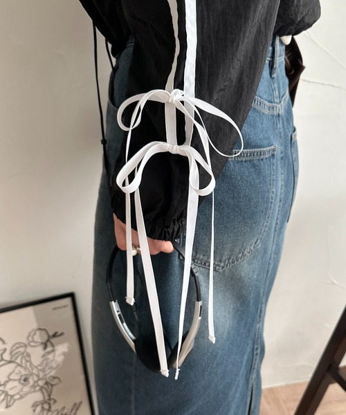 raffime（ラフィミー）の「リボンナイロンブルゾン（ブルゾン・レディース・ブラック・フリー）」の4枚目の写真