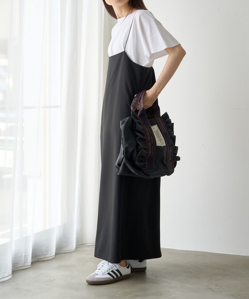 PUAL CE CIN（ピュアルセシン）の「【2点セット】袖フレアTシャツ+ナローキャミワンピース（ワンピース・レディース・ブラック・FREE）」の18枚目の写真