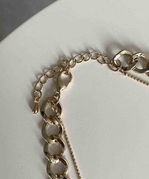 Thevon（ゼボン）の「【heilly/ヘイリー】プレート2連チェーンネックレス（ネックレス・レディース・シルバー/ゴールド/グレー系その他/ピンクゴールド・FREE）」の9枚目の写真