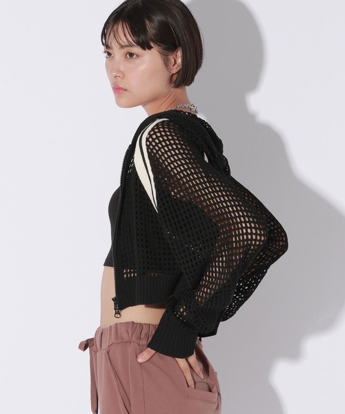 Anui(アニュイ)の「【UNISEX/選べる着丈】メッシュフードZIPパーカー(パーカー・レディース・アイボリー/ブラック・SMALL/MEDIUM)」の16枚目の写真