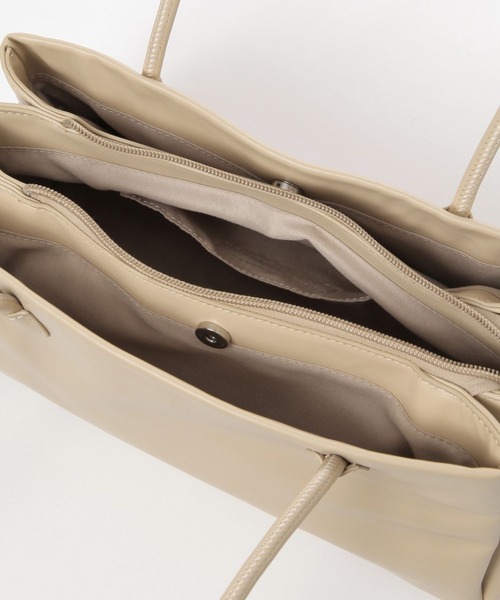 LAKOLE（ラコレ）の「ロングハンドルヨコ型トートバッグ2 / 140068（トートバッグ・レディース・シルバー/ブラック/ベージュ/ブラウン/アイボリー・FREE）」の19枚目の写真