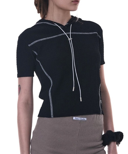 PLACE STUDIO(プレイススタジオ)の「PLACE STUDIO/ストリングスリムフーディーT(Tシャツ/カットソー・レディース・グレー/ブラック/イエロー・FREE)」の2枚目の写真