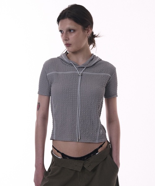 PLACE STUDIO(プレイススタジオ)の「PLACE STUDIO/ストリングスリムフーディーT(Tシャツ/カットソー・レディース・グレー/ブラック/イエロー・FREE)」の17枚目の写真
