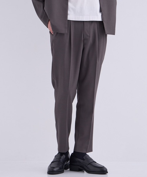 UNITED TOKYO（ユナイテッドトウキョウ）の「Dry Air サイドゴムスラックス｜セットアップ着用可能（スラックス・メンズ・ダークグリーン/ストライプ/ネイビー/ダークグレー・1/3/2）」の2枚目の写真