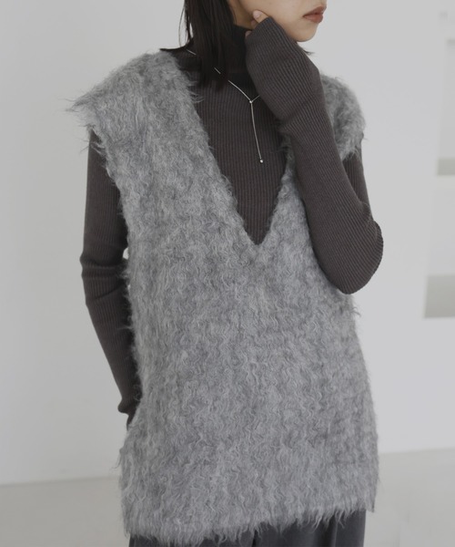 hellam（へラム）の「ミックスシャギーVネックベスト（ベスト・レディース・グリーン/チャコール/アイボリー/グレー・FREE）」の8枚目の写真