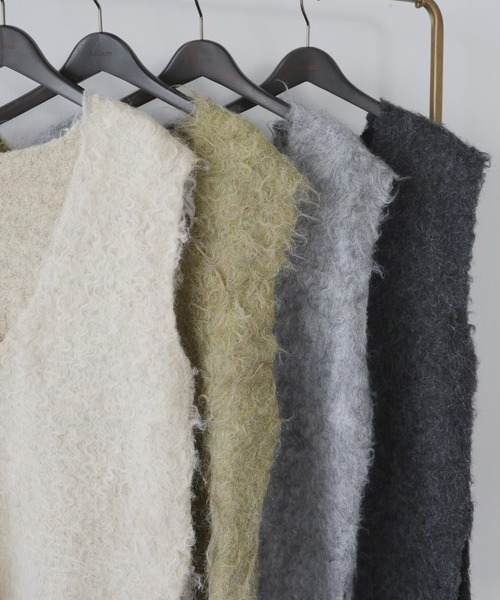 hellam（へラム）の「ミックスシャギーVネックベスト（ベスト・レディース・グリーン/チャコール/アイボリー/グレー・FREE）」の22枚目の写真