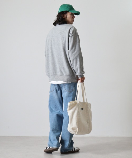 FUNALIVE(ファンアライブ)の「Front logo & back print crew neck sweatshirt / フロントロゴ&バックプリント 裏起毛クルーネックスウェット unisex(スウェット・メンズ・ブラック/グレー系その他/ブラック系その他2/オフホワイト/ブラック系その他/ホワイト系その他/チャコール/杢グレー/ダークグリーン・L/XL/M)」の20枚目の写真
